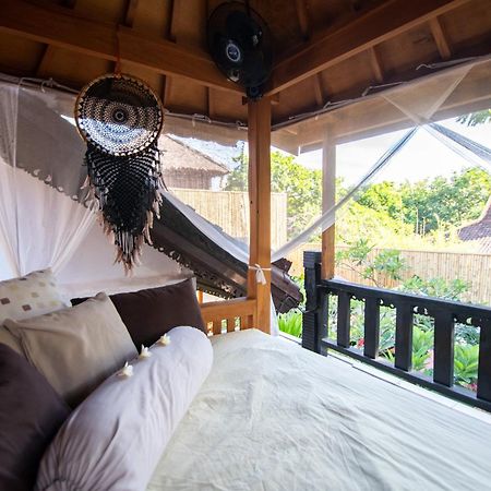 Rumah Singa - Holistic Healing Retreat Гілі-Аїр Екстер'єр фото