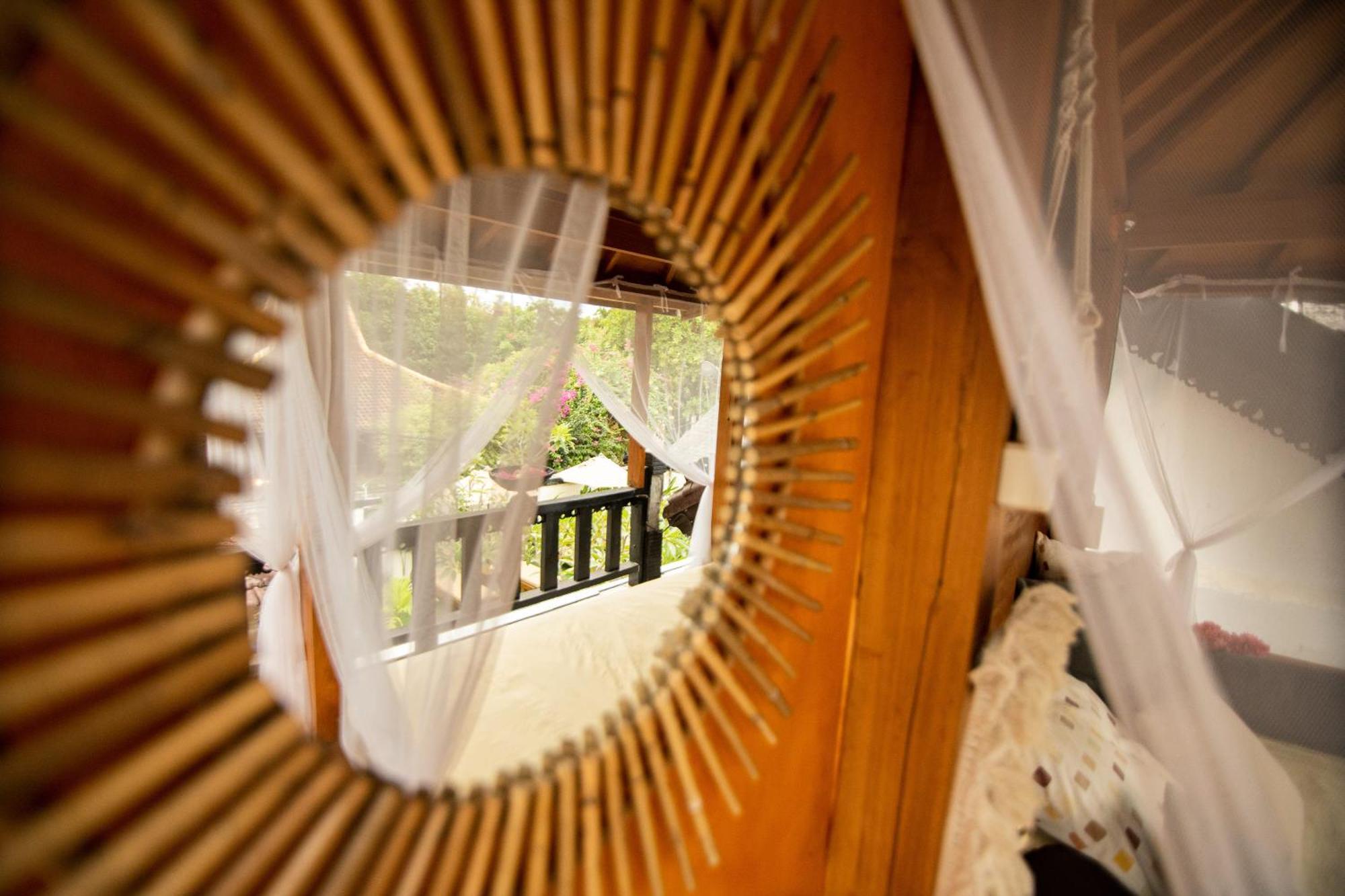 Rumah Singa - Holistic Healing Retreat Гілі-Аїр Екстер'єр фото
