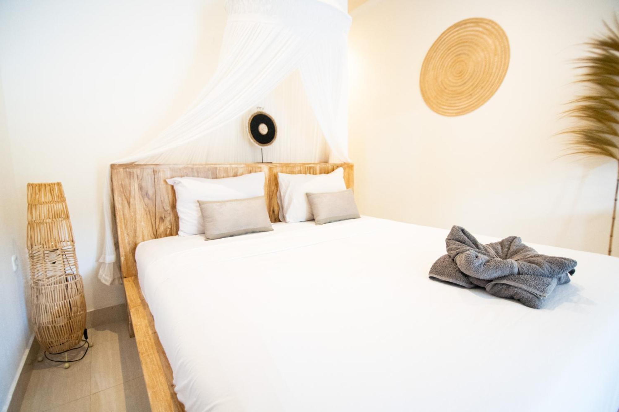 Rumah Singa - Holistic Healing Retreat Гілі-Аїр Екстер'єр фото
