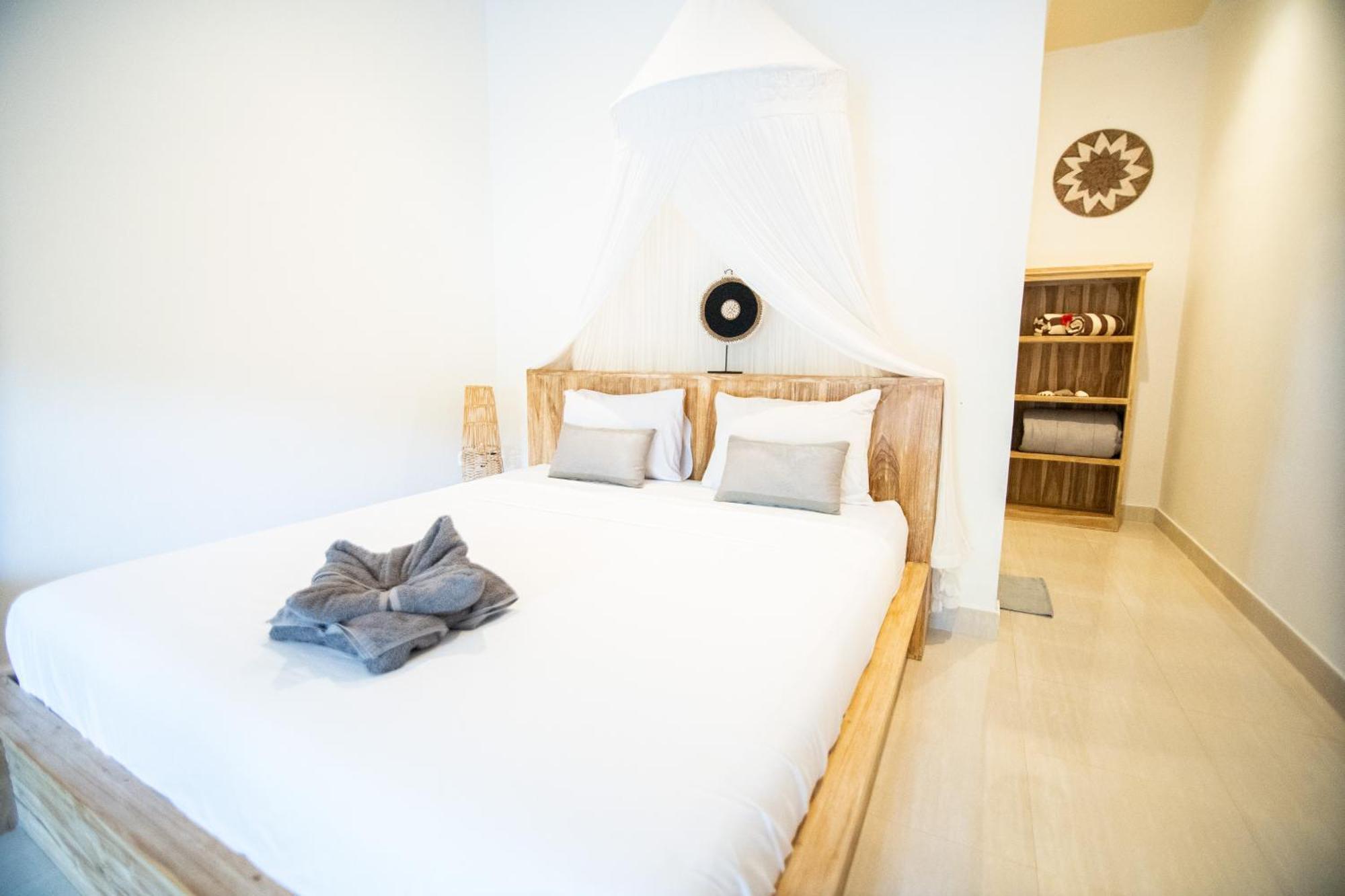 Rumah Singa - Holistic Healing Retreat Гілі-Аїр Екстер'єр фото