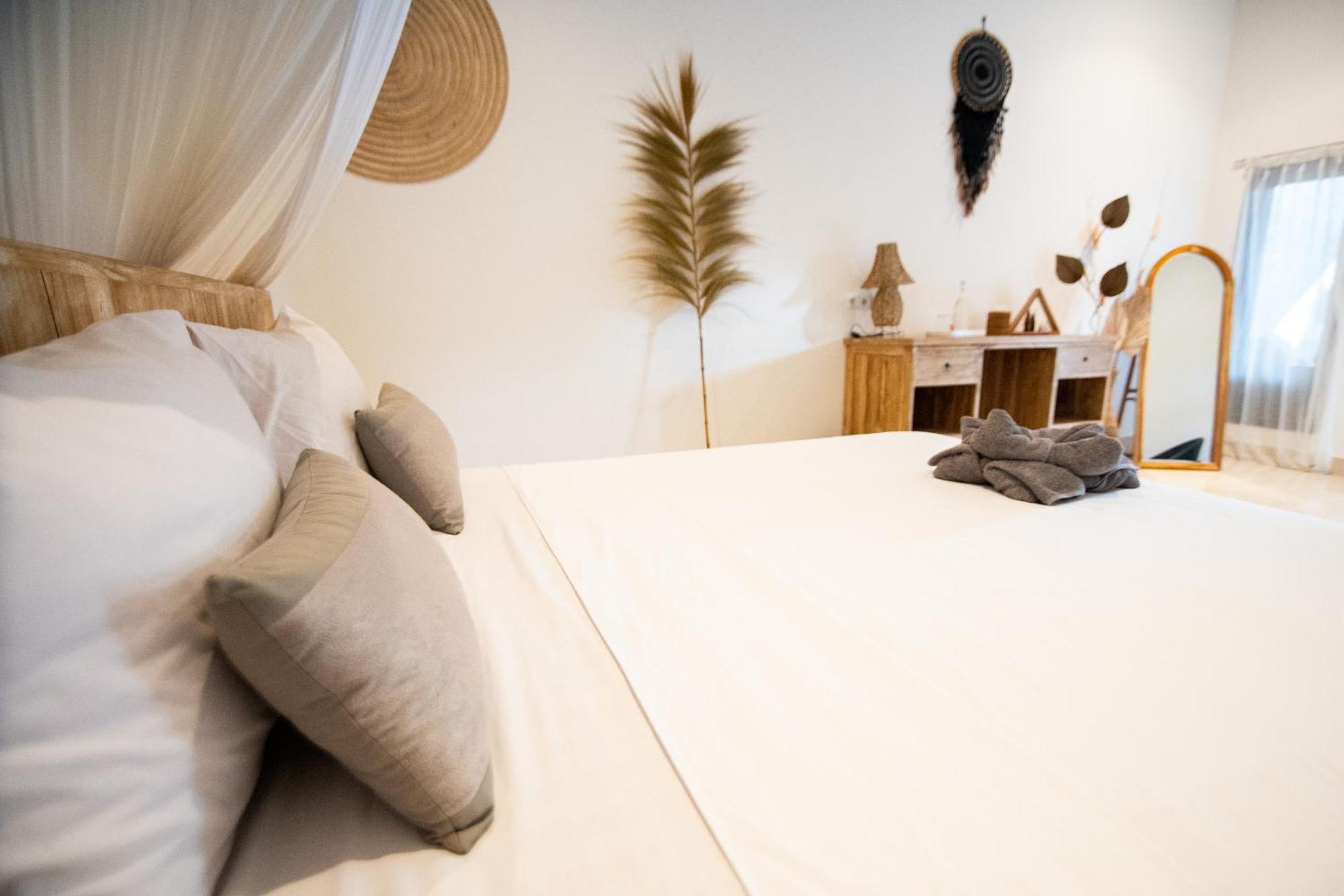 Rumah Singa - Holistic Healing Retreat Гілі-Аїр Екстер'єр фото