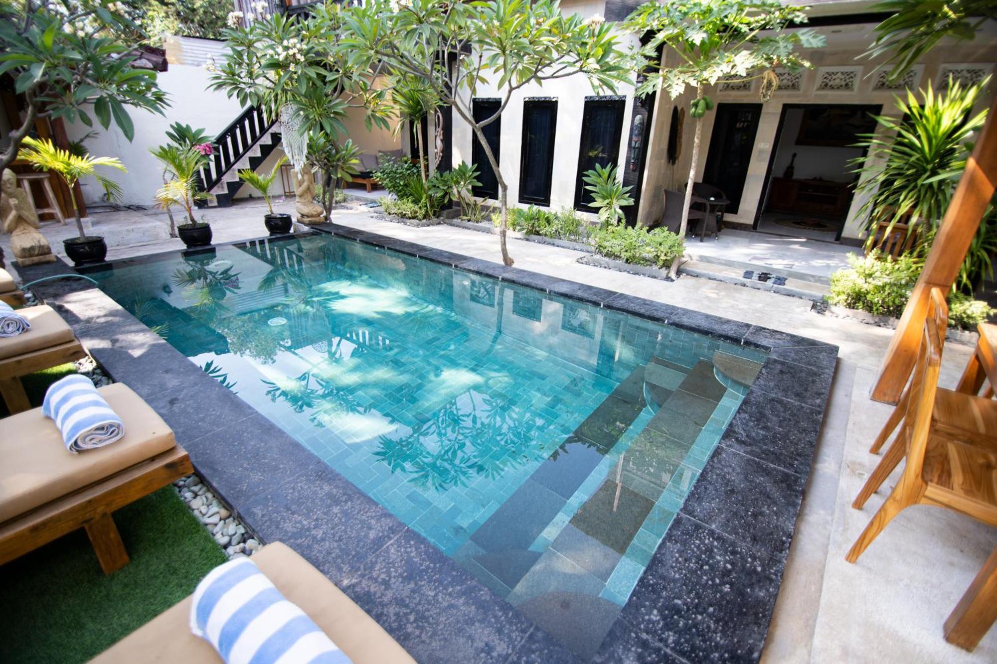 Rumah Singa - Holistic Healing Retreat Гілі-Аїр Екстер'єр фото