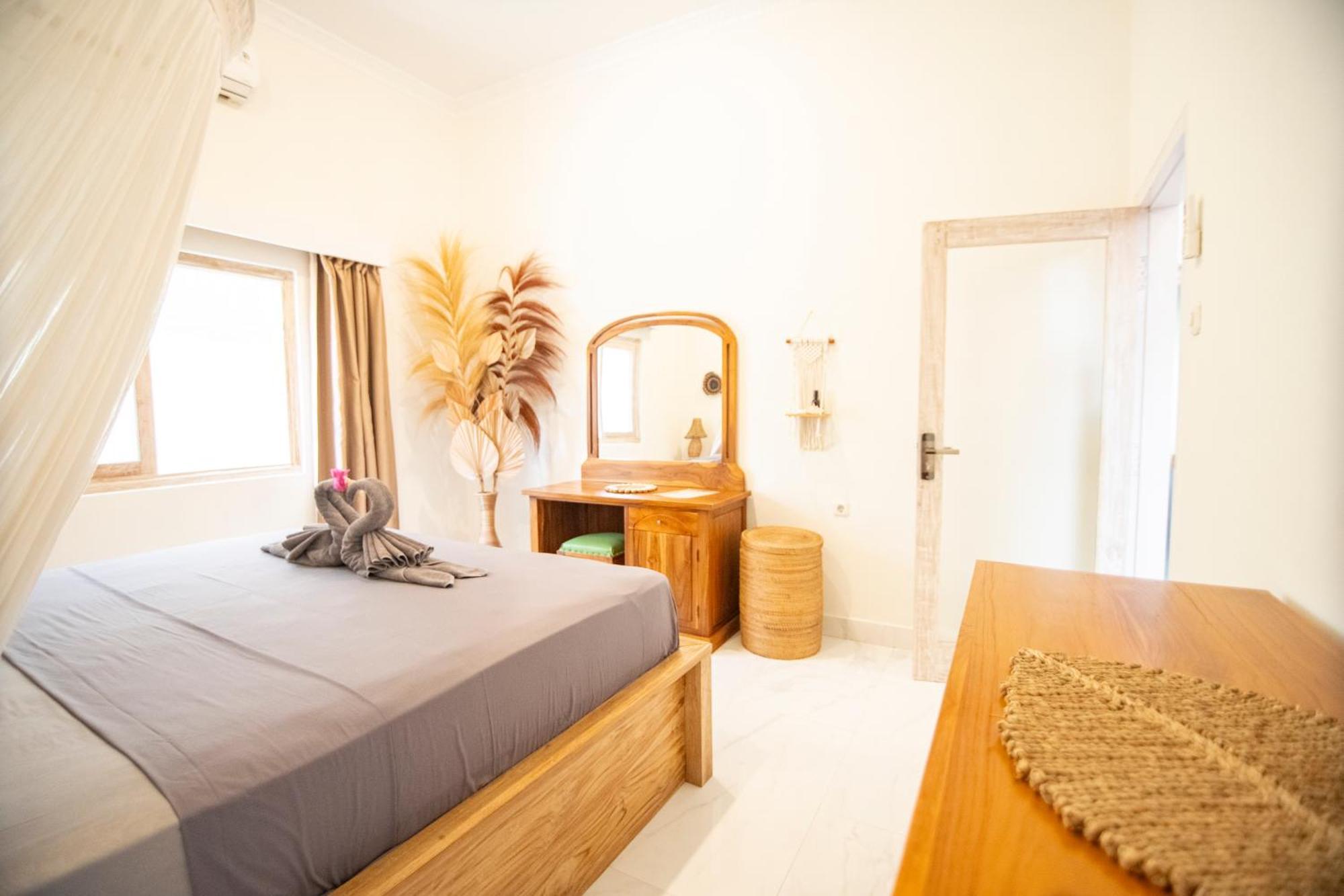 Rumah Singa - Holistic Healing Retreat Гілі-Аїр Екстер'єр фото