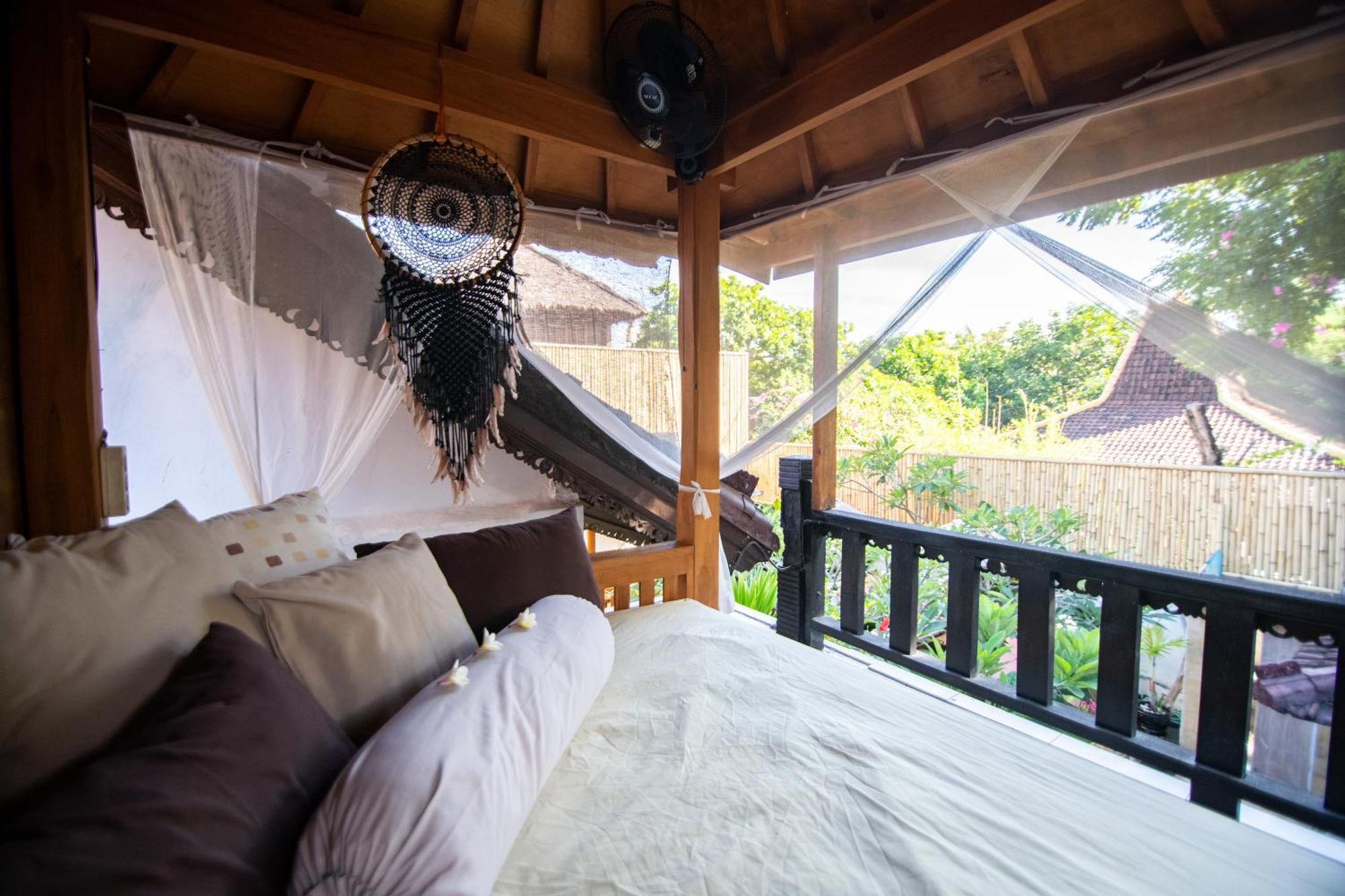 Rumah Singa - Holistic Healing Retreat Гілі-Аїр Екстер'єр фото